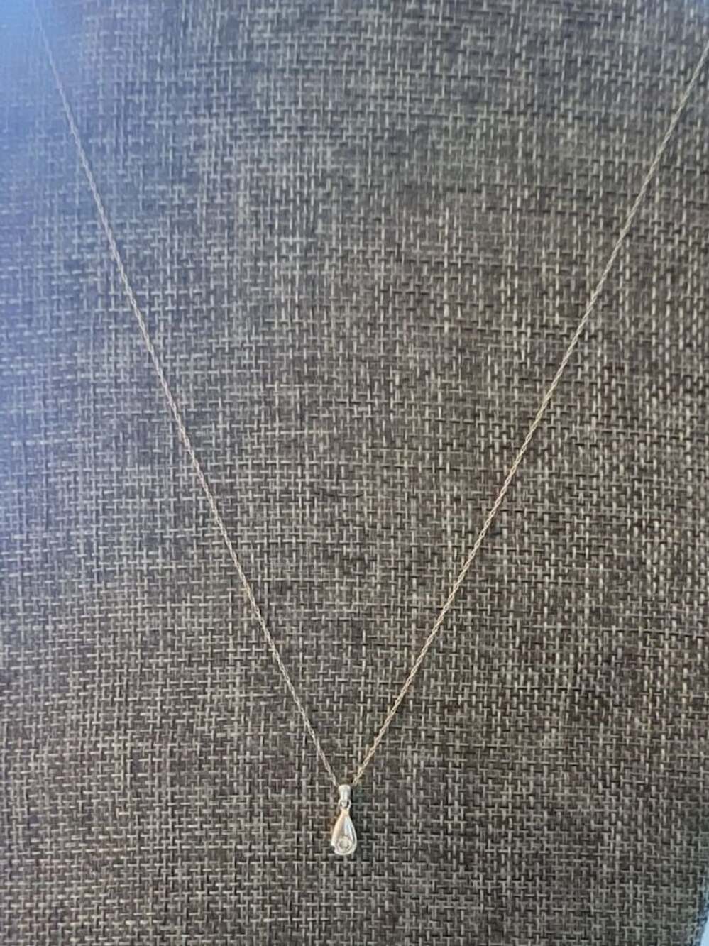 14K White Gold Pear Cut Diamond Teardrop Pendant Necklace